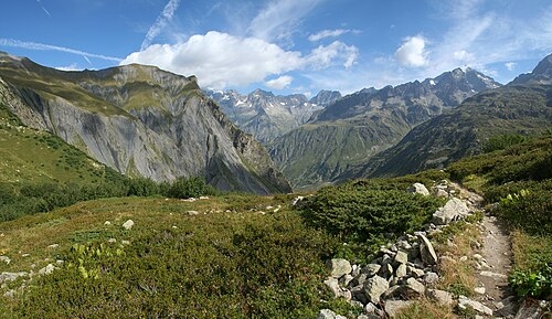 500px-Vue_en_montant_à_Vallonpierre